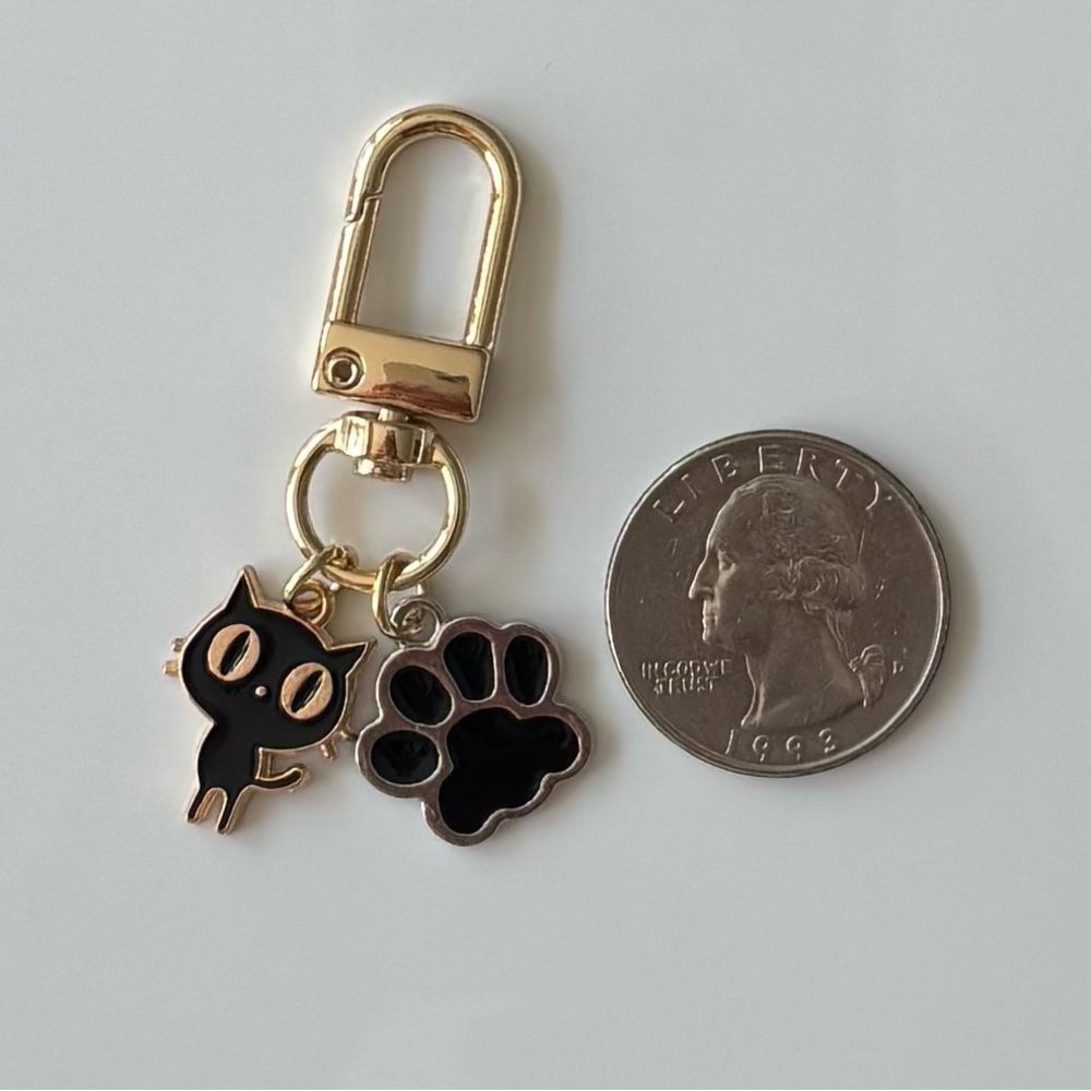 Cat and Paw Bag Charm Keychain - Picture 4 of 9